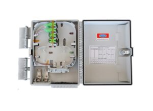 Caja exterior de fibra óptica IP-65 16 acometidas con splitter PLC 1X8 SC