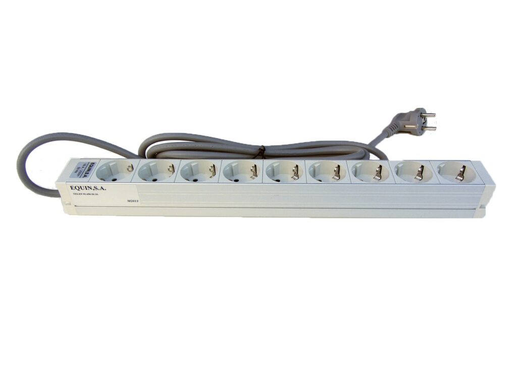 Regleta rack 19" 16A 9x tomas schuko