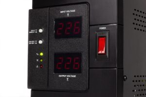 Regulador de voltaje AVR 2000VA Lapara
